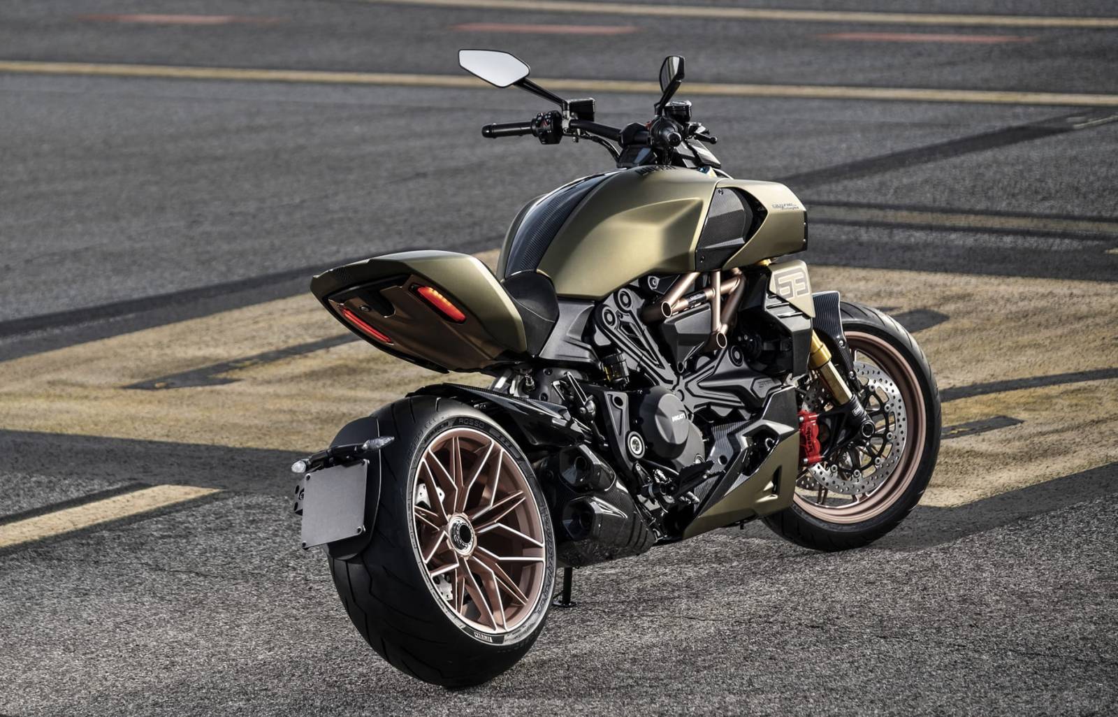 Transport sécurisé de moto haut de gamme à Hyères pour préserver l'électronique de votre Ducati Diavel